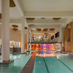 Mara's Higueron West - - Like A House With Private Graden