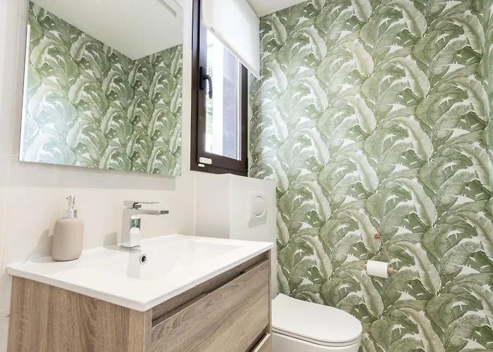 Mara's Higueron West - - Like A House With Private Graden