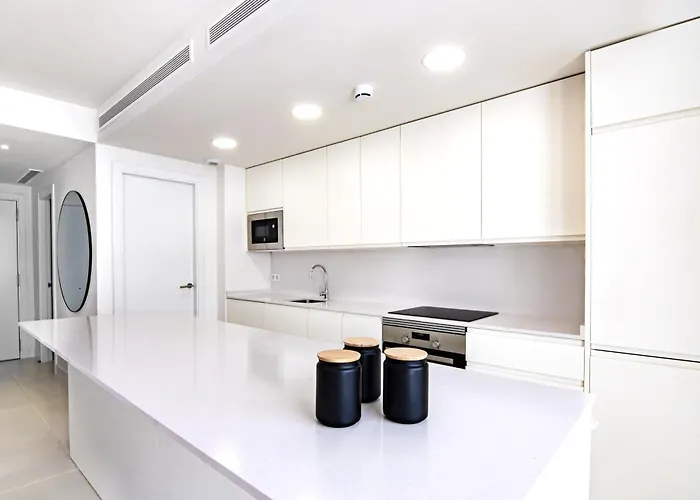 Mara's Higueron West - - Like A House With Private Graden * Фуэнхирола