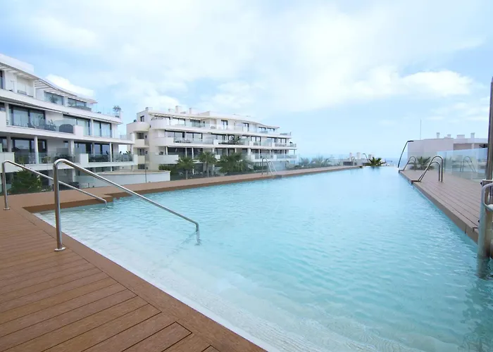 Mara's Higueron West - - Like A House With Private Graden *